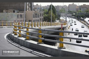 اینجا کارگاهه؛ پل تقاطع غیر همسطح در بزرگراه شهید باقری 25