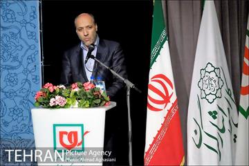 مراسم تجلیل از دانشجویان خانواده های ایثارگران شهرداری 23
