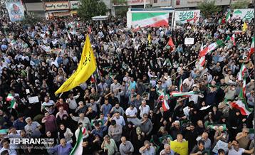 اجتماع مردمی در اعتراض به حمله آمریکا به تاسیسات هسته‌ای ایران 12