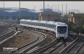 آیین بهره برداری از ۲ رام قطار ساخت داخل 48