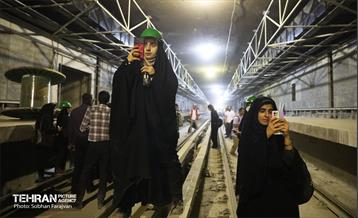 تور بازدید شرکت کنندگان دوره آرمانشهر از ایستگاه مترو میدان کتاب 11