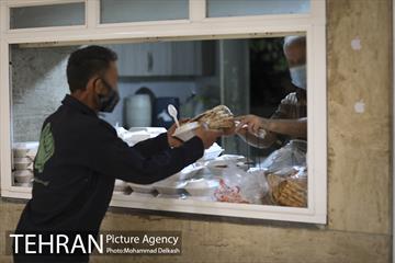 شب های تهران،فوریت خدمات اجتماعی 33