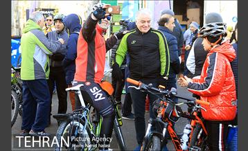 دوچرخه سواری در منطقه 6 به مناسبت هوای پاک 1