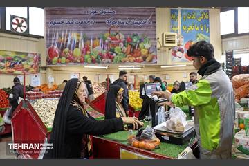 بازدید اصحاب رسانه از زنجیره تامین محصولات مصرفی ماه رمضان و میوه شب عید 20