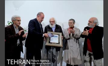 هجدهمین برنامه تولد ماه: بزرگداشت جمشید مشایخی 29