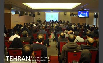 پنل اینترنت اشیا با حضور مهندس فرجود در هفتمین همایش سالانه بانکداری الکترونیک و نظام های پرداخت 27