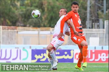 دیدار تیم‌های سایپا و پرسپولیس در لیگ برتر فوتبال ایران 24