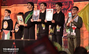 آئین بدرقه زائران اربعین در میدان آزادی 38