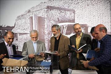 آیین گشایش نمایشگاه عکس ساسان مویدی و رونمایی از مجموعه کتب عکاسان جنگ 25