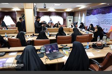 نشست خبری بین‌المللی آنلاین بررسی تاثیر حمله آمریکایی-صیهونیستی بر زنان، کودکان و خانواده‌های ایران 16