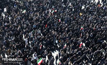 اجتماع مردم تهران در پی شهادت رهبر انقلاب - 2 31