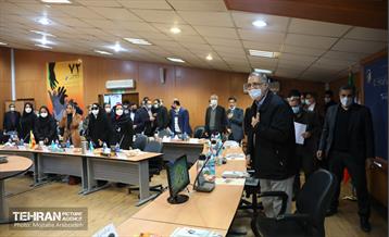 نشست هم اندیشی شهردار تهران با نخبگان منطقه 22