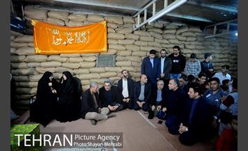 برنامه شب یلدا همراه شهردار تهران در موسسه خیریه بهشت امام رضا(ع) 16