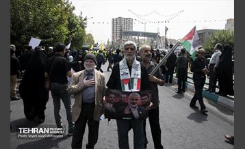 تشییع پیکر شهید اسماعیل هنیه در تهران - 3 11