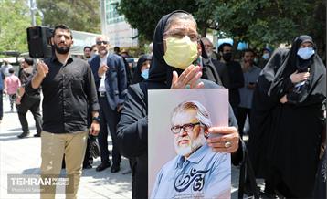 مراسم تشییع پیکر نادر طالب‌زاده 9