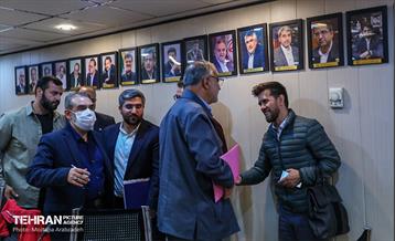 نشست هم انـدیشی شهردار تهران با معتمدین منطقه ۹