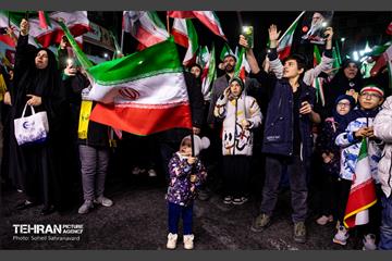 اجتماع تهرانی‌ها در حمایت از رهبری و نیروهای مسلح