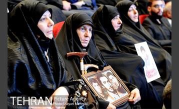 یادواره 1000 شهید منطقه 10 با حضور شهردار تهران 8