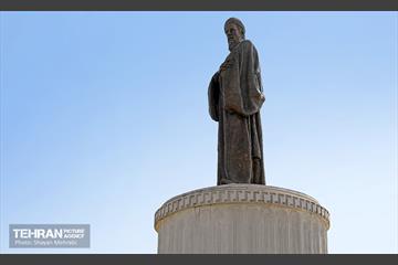 میدان رازی (گمرک) 4