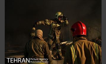 آتش سوزی انبار لوازم خانگی در خیابان 17شهریور 14