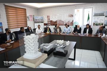 جلسه انتخاب معماری پروژه حیاط تهران 10