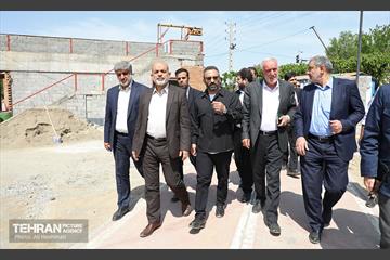بازدید وزیر کشور از پروژه‌های منطقه 18 19