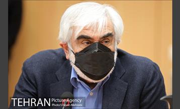 نشست صمیمانه شهردار تهران با اساتید و مفاخر حوزه معماری و شهرسازی 38