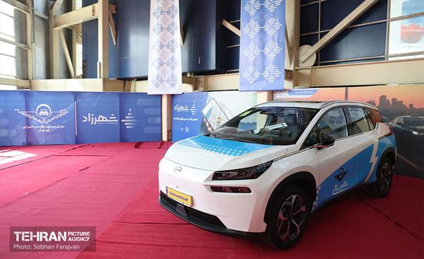 مراسم رونمایی از سامانه تاکسی برخط شهرزاد 60