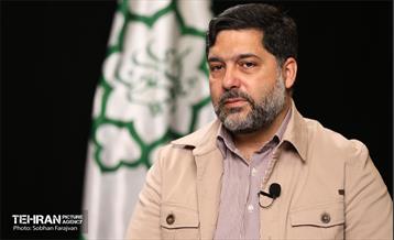 بازدید اعضا شورای شهر از مرکز ارتباطات شهرداری تهران 16