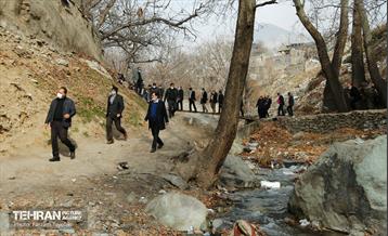 بازدید شهرداران منطقه 2 و 5 از دره فرحزاد