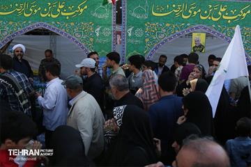 در حاشیه نماز جمعه تهران به امامت رهبر انقلاب 7