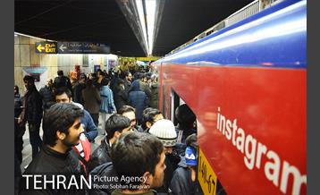 خدمت رسانی مترو در راهپیمایی 22 بهمن 6