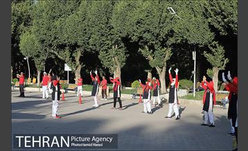 ورزش همگانی در پارک لاله 18