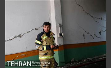 پایان عملیات اطفای حریق ساختمان برق حرارتی میدان ولیعصر 26