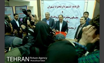 بازدید دکتر نجفی از مجتمع خدمات فناوری دانشگاه شریف‎ 17