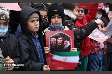 مراسم تشییع پیکر شهید مدافع حرم «حسین محمدی» 11