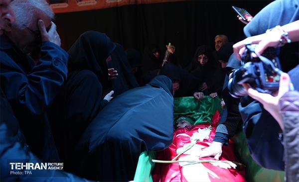 وداع با پیکر شهدای حافظان نظم و امنیت 63