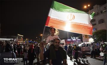 مهمانی ۱۰ کیلومتری عید غدیر در تهران - 2 10