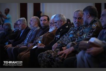 آیین تجلیل از ناشران آثار مادران و همسران شهید 23