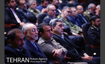 افتتاح نمایشگاه دستاوردهای انقلاب 15