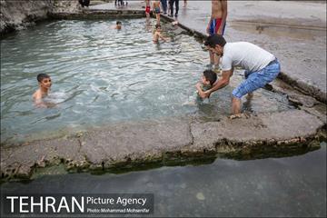 آبتنی تابستانی در چشمه علی 20