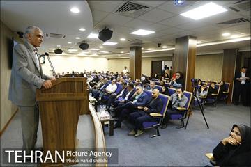 بازدید شهردار تهران از موسسه مطبوعاتی همشهری  24
