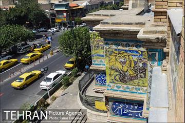 بازدید اعضا شورای شهر از محوطه سردرب باغ ملی و میدان مشق 11