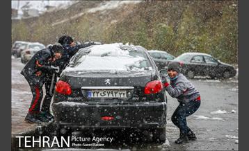 بارش نخستین برف پاییزی در تهران 30