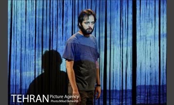 نمایش خروج اضطراری‎ 14