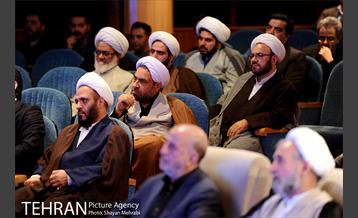 گردهمایی دبیران و اعضای شوراهای نماز و امر به معروف با حضور شهرداری تهران 16