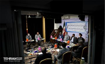 بازدید شهردار تهران از خانه مداحان و نشست با اعضا هیئت رئیسه 21