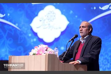آیین تجلیل از برگزیدگان مناطق 22 گانه 37