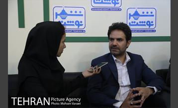 غرفه مرکز ارتباطات در هفتمین روز بیست و سومین نمایشگاه مطبوعات 5