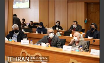 نشست صمیمانه شهردار تهران با اساتید و مفاخر حوزه معماری و شهرسازی 10